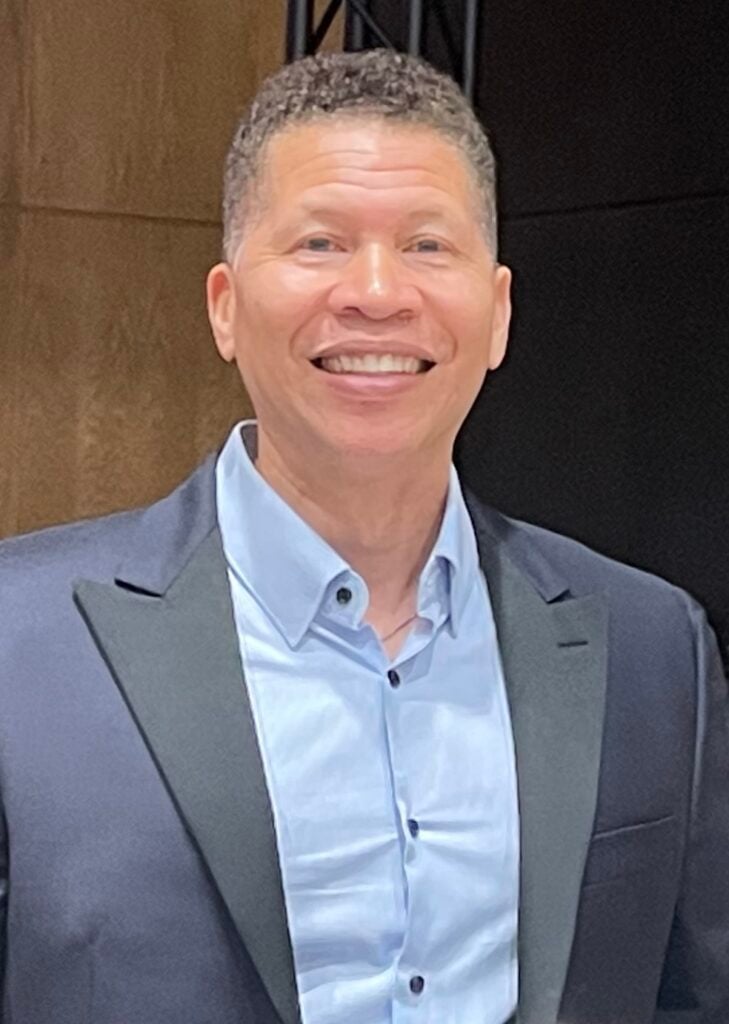 New head shot 2023